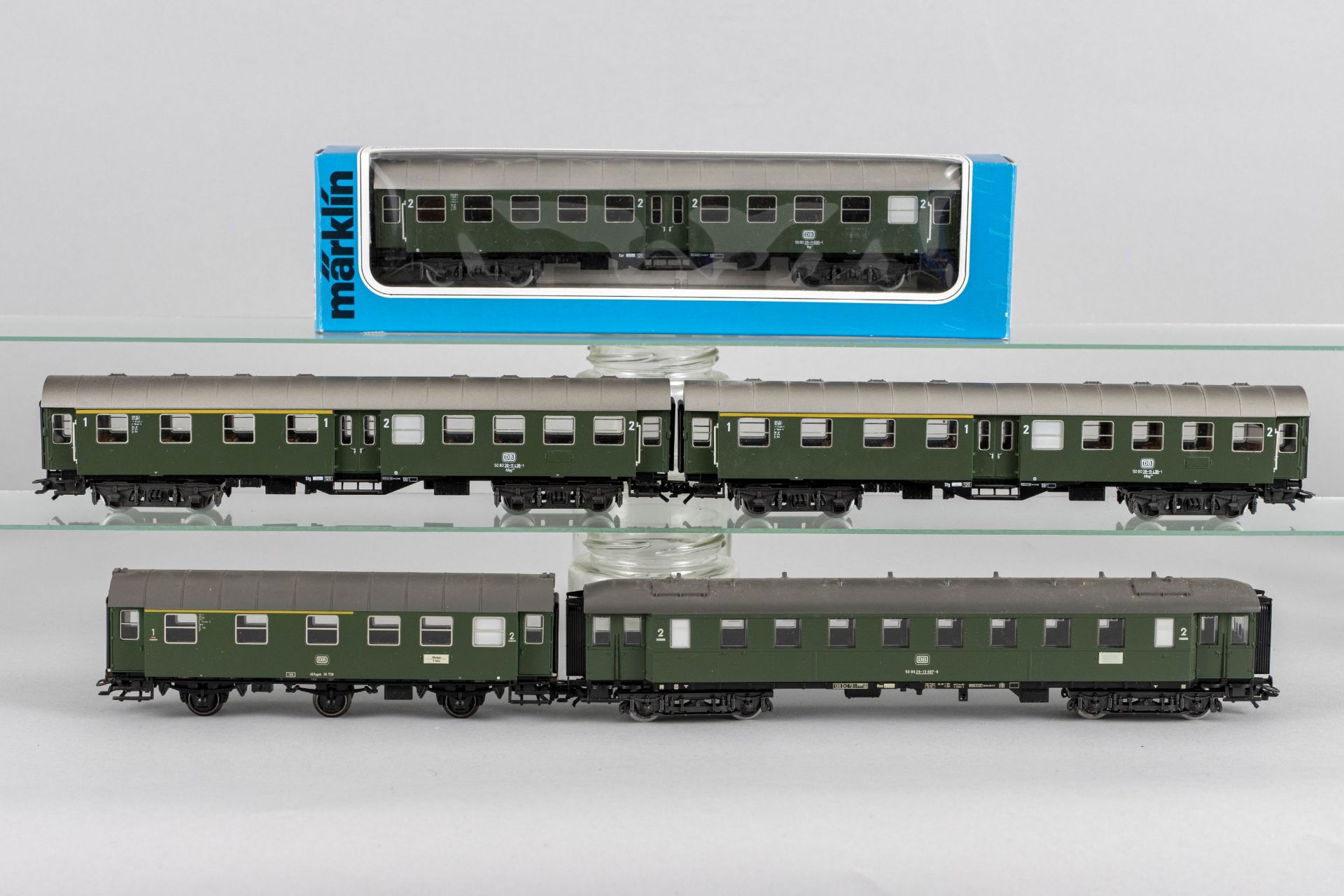 MÄRKLIN H0 | Fünf Personenwagen der DB