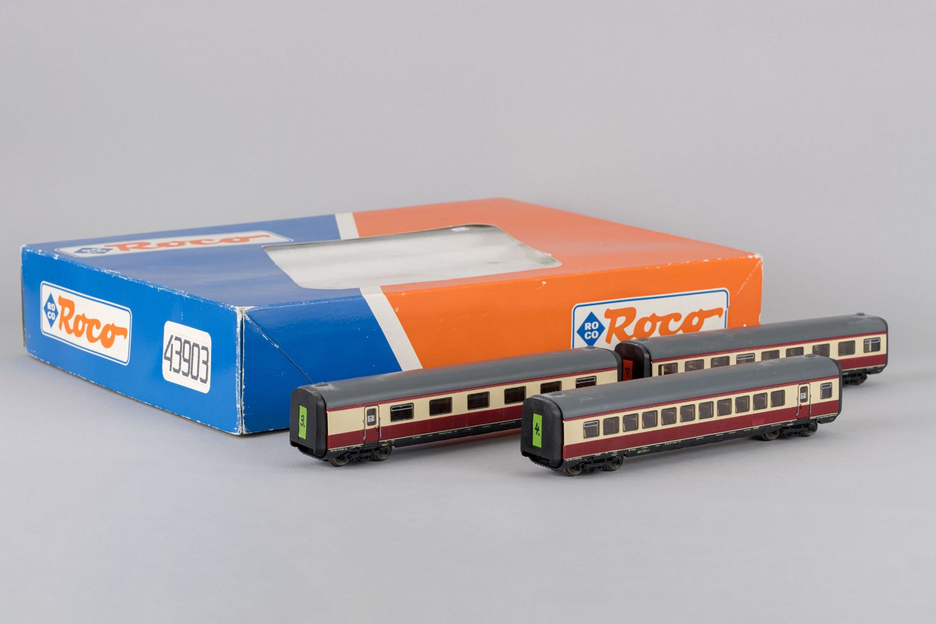 ROCO H0 | Ergänzungswagen-Set TEE (TRANS EUROP EXPRESS) mit drei Personenwagen.