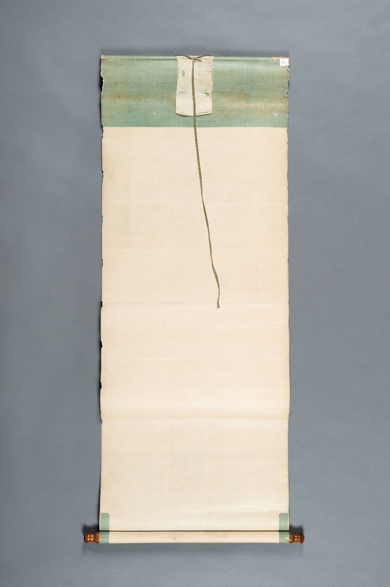 A SCROLL PAINTING OF AN AWABI SHELL, 19th CENTURY - Bild 7 aus 7