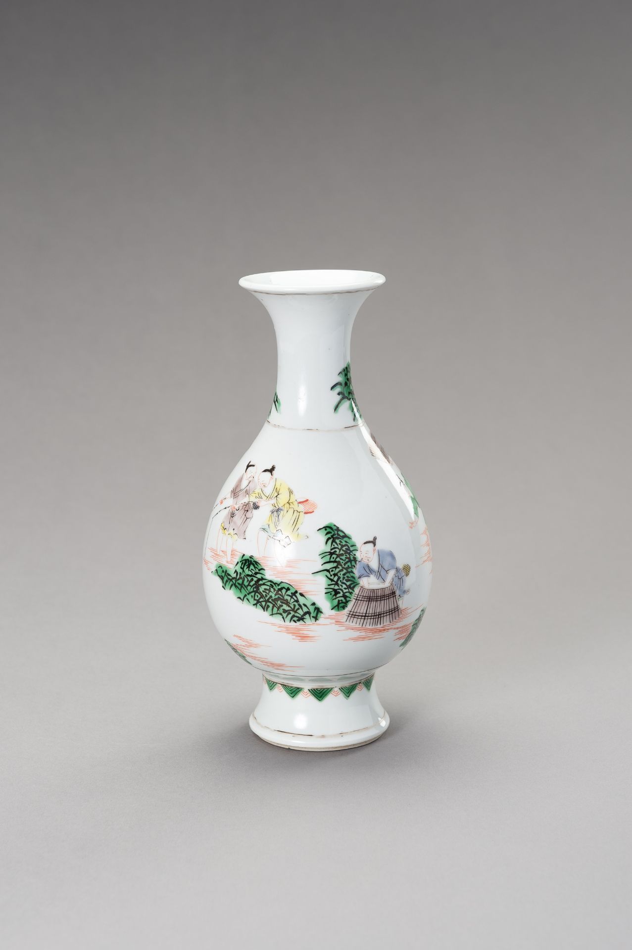 A FAMILLE VERTE VASE, YUHUCHUNPING, LATE QING DYNASTY - Image 3 of 10