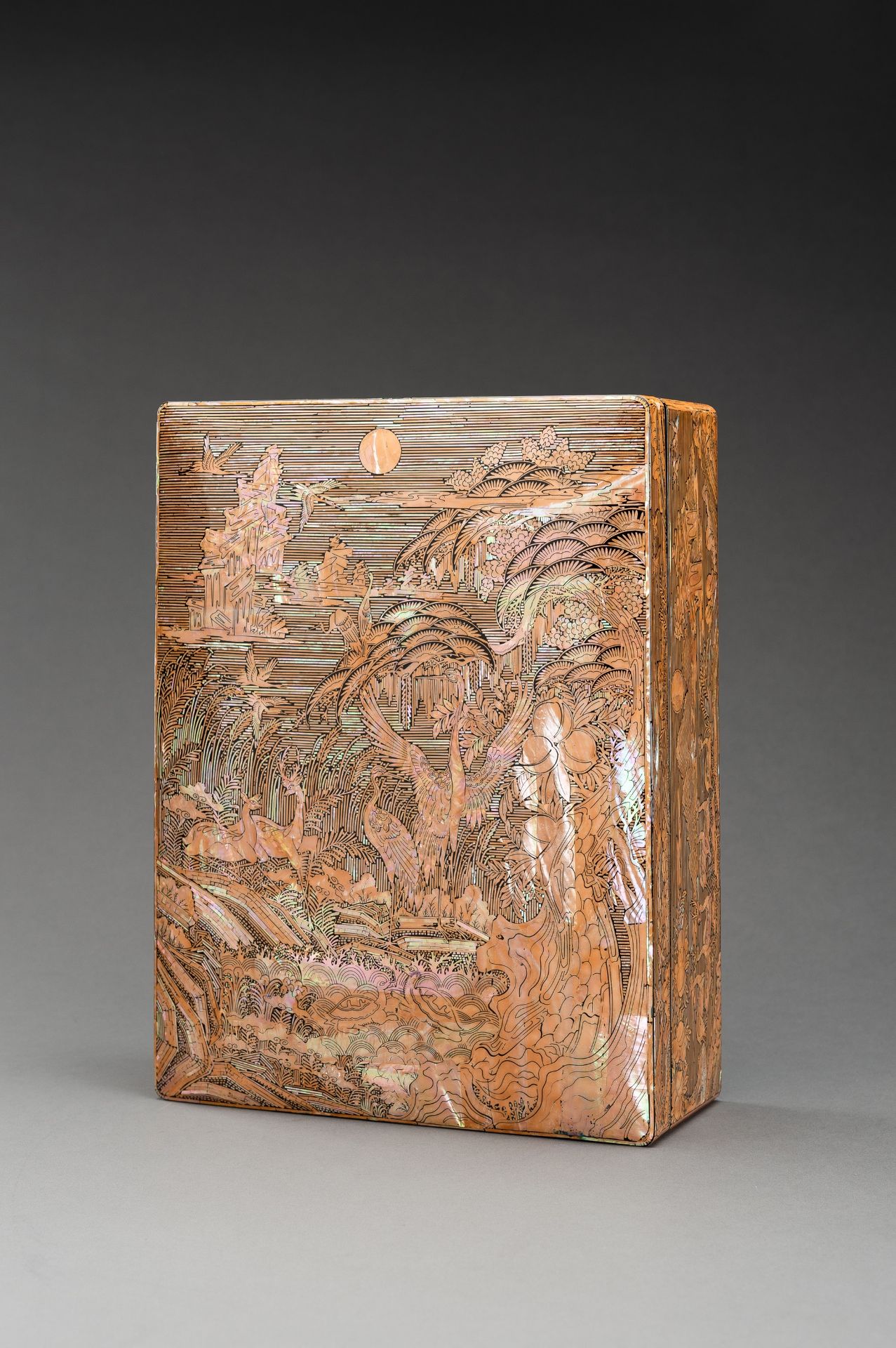 A MOTHER-OF-PEARL INLAID WOOD BOX AND COVER - Image 16 of 16