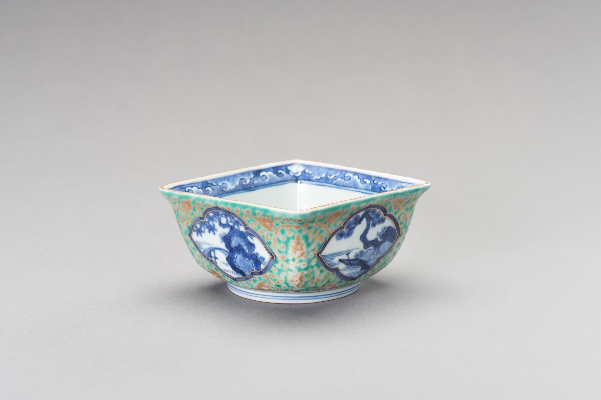 A SQUARE 'FERN' BOWL, LATE QING DYNASTY - Bild 6 aus 12