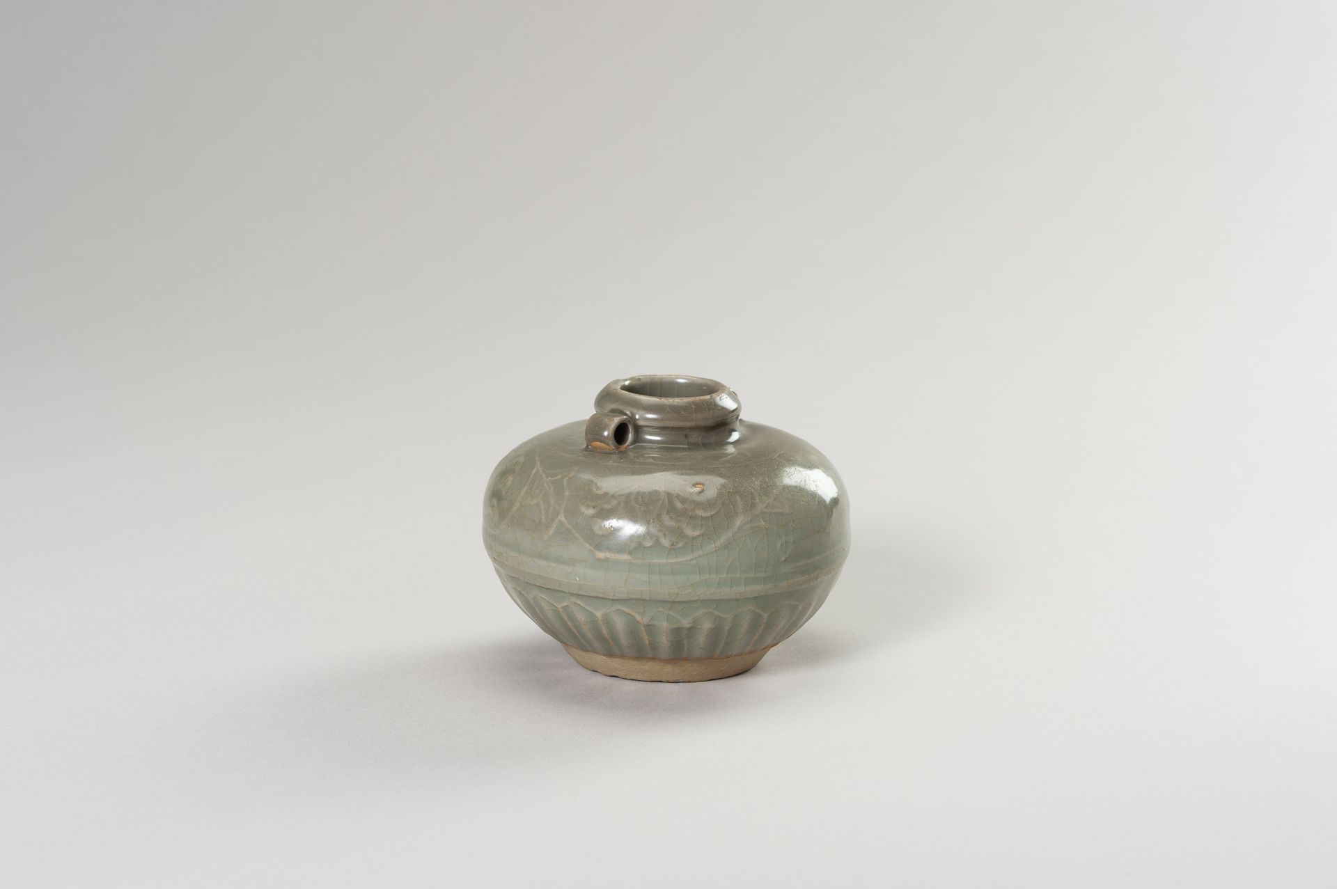 A LONGQUAN CELADON GLAZED JARLET - Image 2 of 11