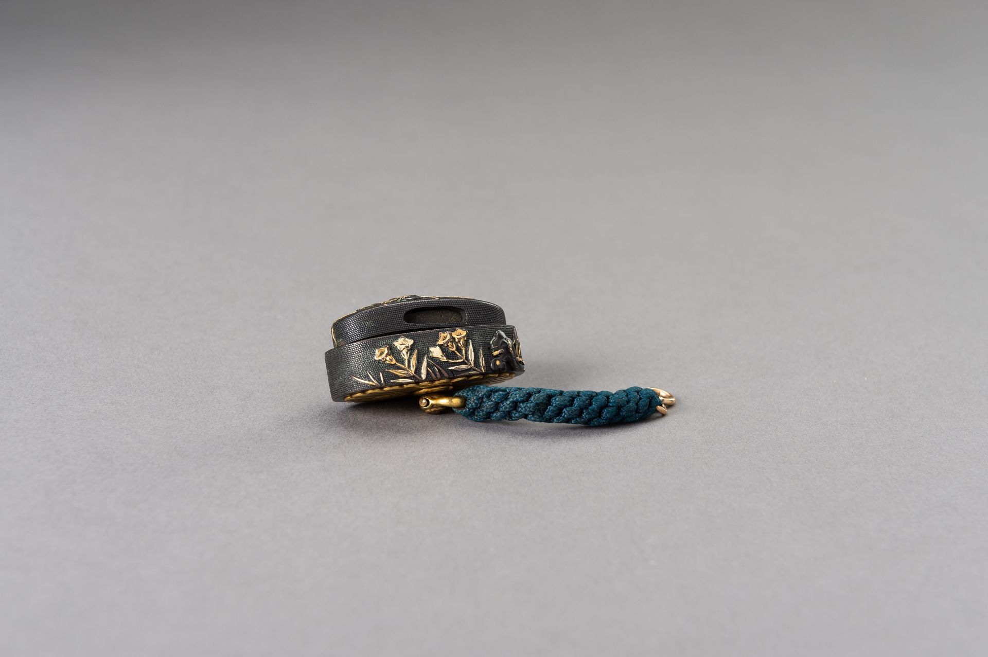 A FINE FUCHI AND KASHIRA WITH BELL FLOWERS - Image 5 of 9