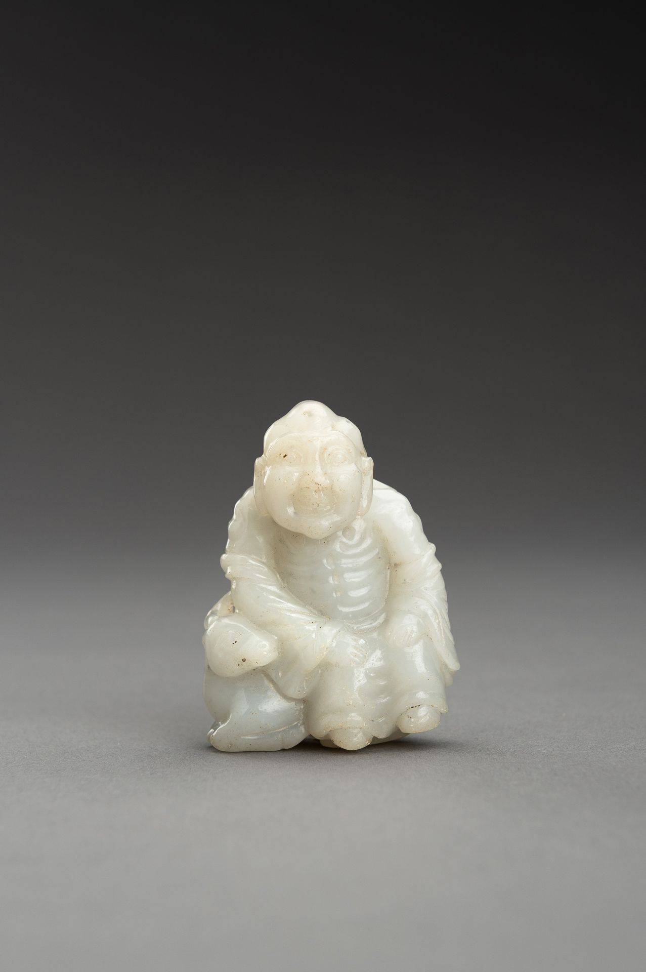 A WHITE JADE GROUP OF A LUOHAN AND DEER - Image 4 of 10