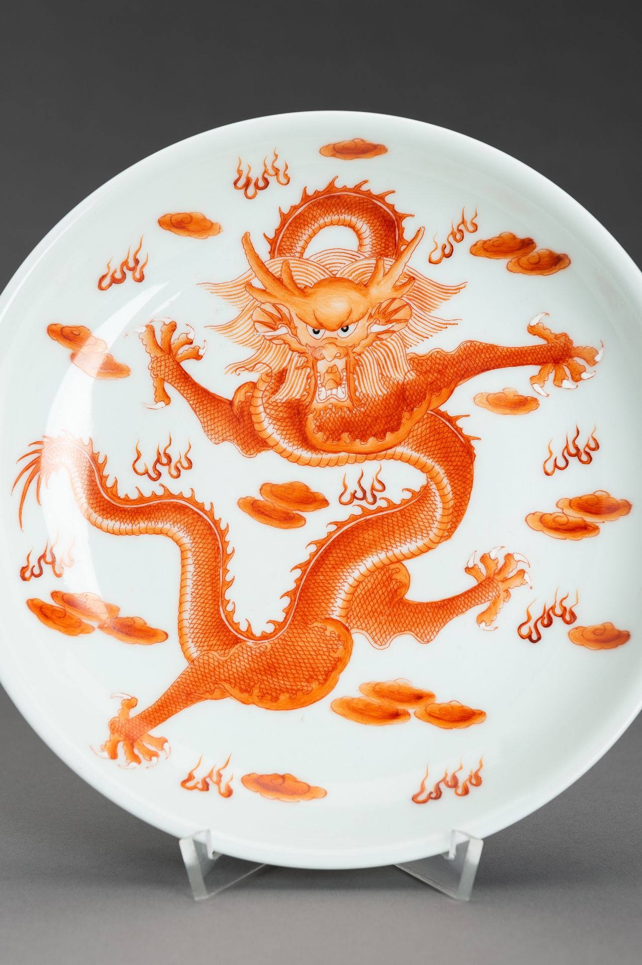 AN IRON-RED 'DRAGON AND BATS' PORCELAIN DISH - Image 2 of 10