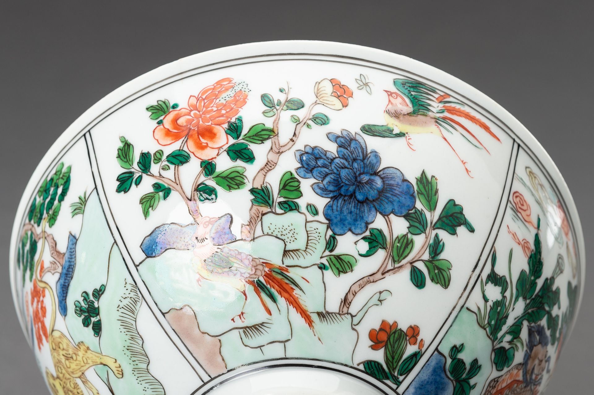 A SAMSON-STYLE COMPANY CHINOISERIE 'MYTHICAL CREATURES' PORCELAIN BOWL - Image 9 of 16