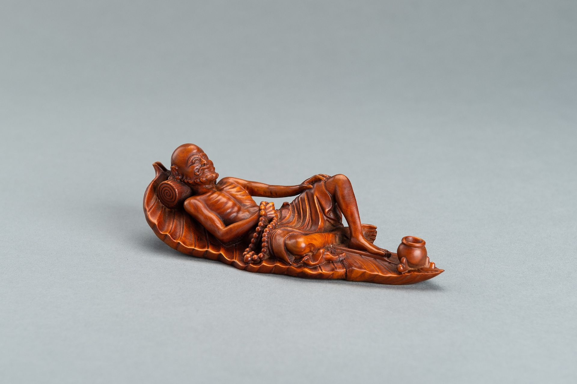 A WOOD FIGURE OF BODHIDHARMA - Image 10 of 12