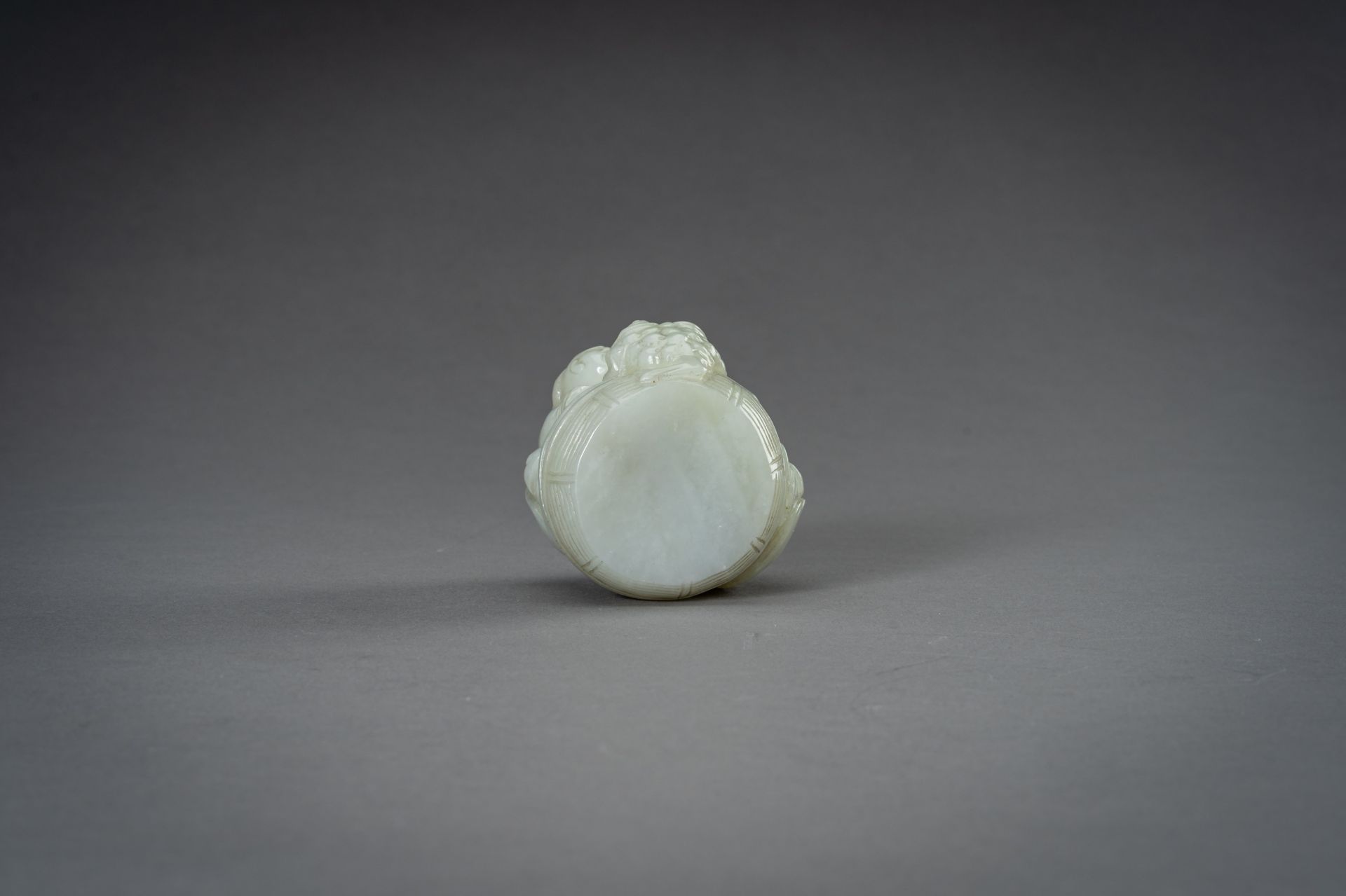A PALE CELADON JADE GROUP, 20th CENTURY - Image 11 of 11