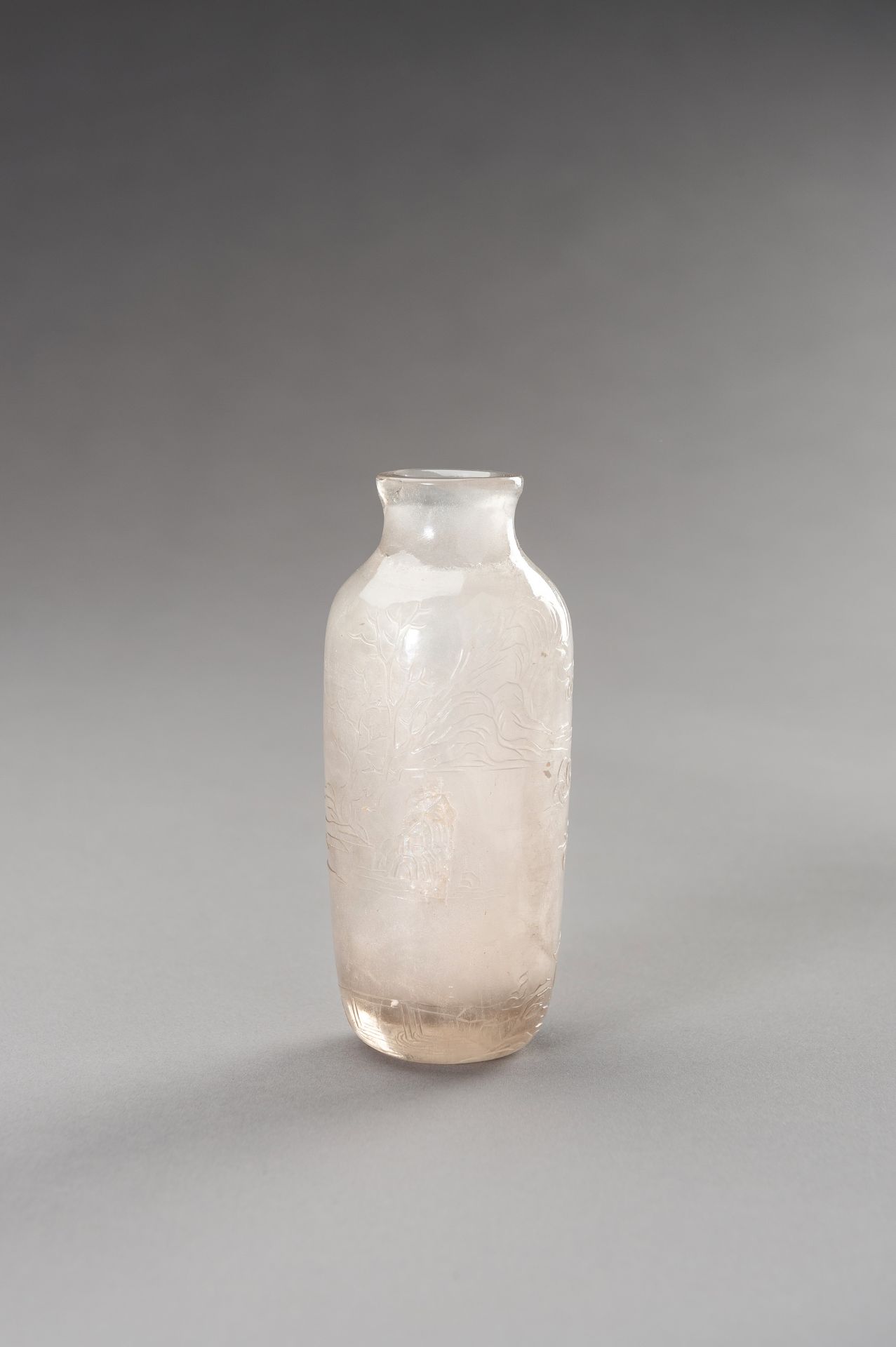 A ROCK CRYSTAL 'LANDSCAPE' VASE, QING DYNASTY - Image 6 of 9