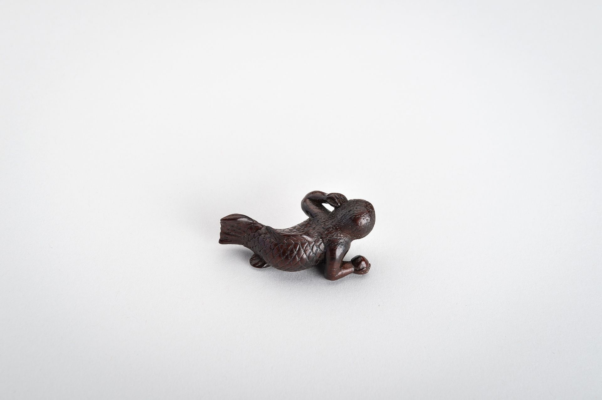 A WOOD NETSUKE OF A SWIMMING NINGYO (MERMAID) - Image 5 of 10