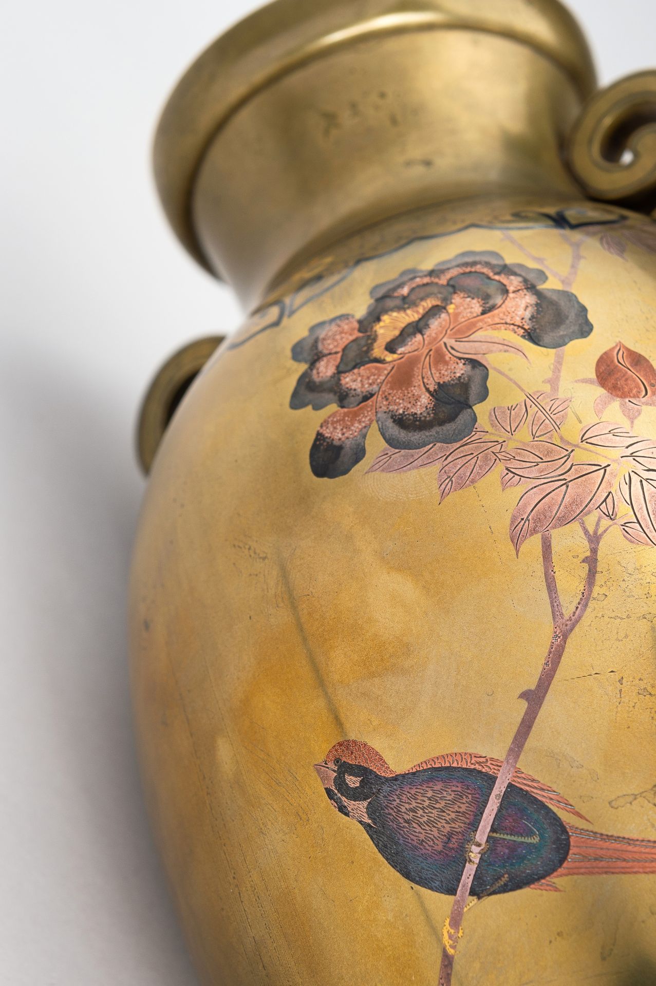 A FINE INLAID SENTOKU VASE WITH PEONIES AND BIRD, MEIJI - Image 3 of 14