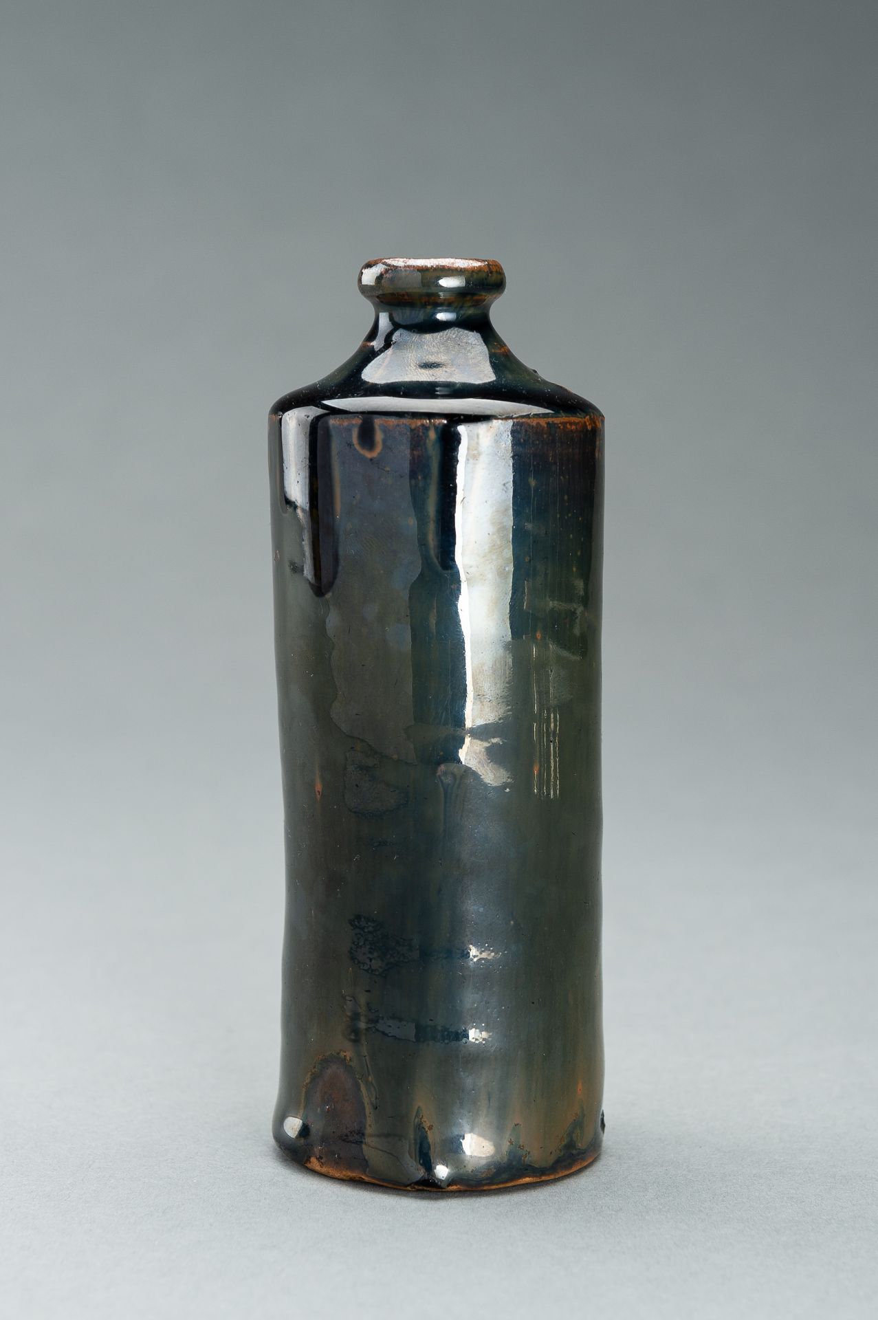 A SMALL BLACK GLAZED SONG DYNASTY VASE