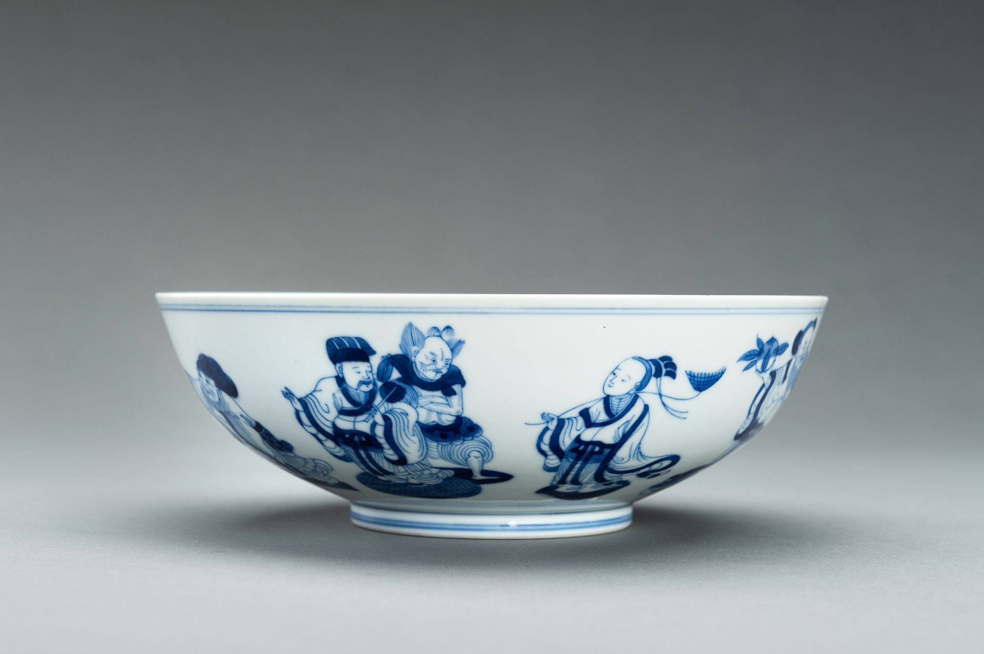 A BLUE AND WHITE PORCELAIN 'EIGHT IMMORTALS' BOWL, GUANGXU MARK AND PERIOD - Image 6 of 14