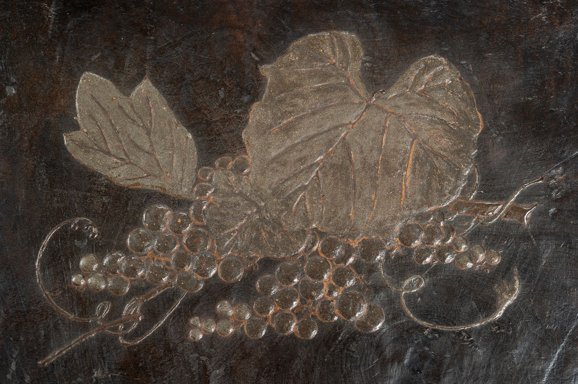 A CARVED WOODBLOCK WITH GRAPES, MEIJI - Bild 2 aus 8