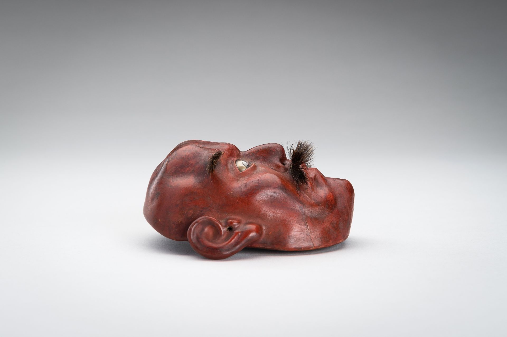 A SMALL LACQUERED WOOD MASK OF A MAN - Image 4 of 9