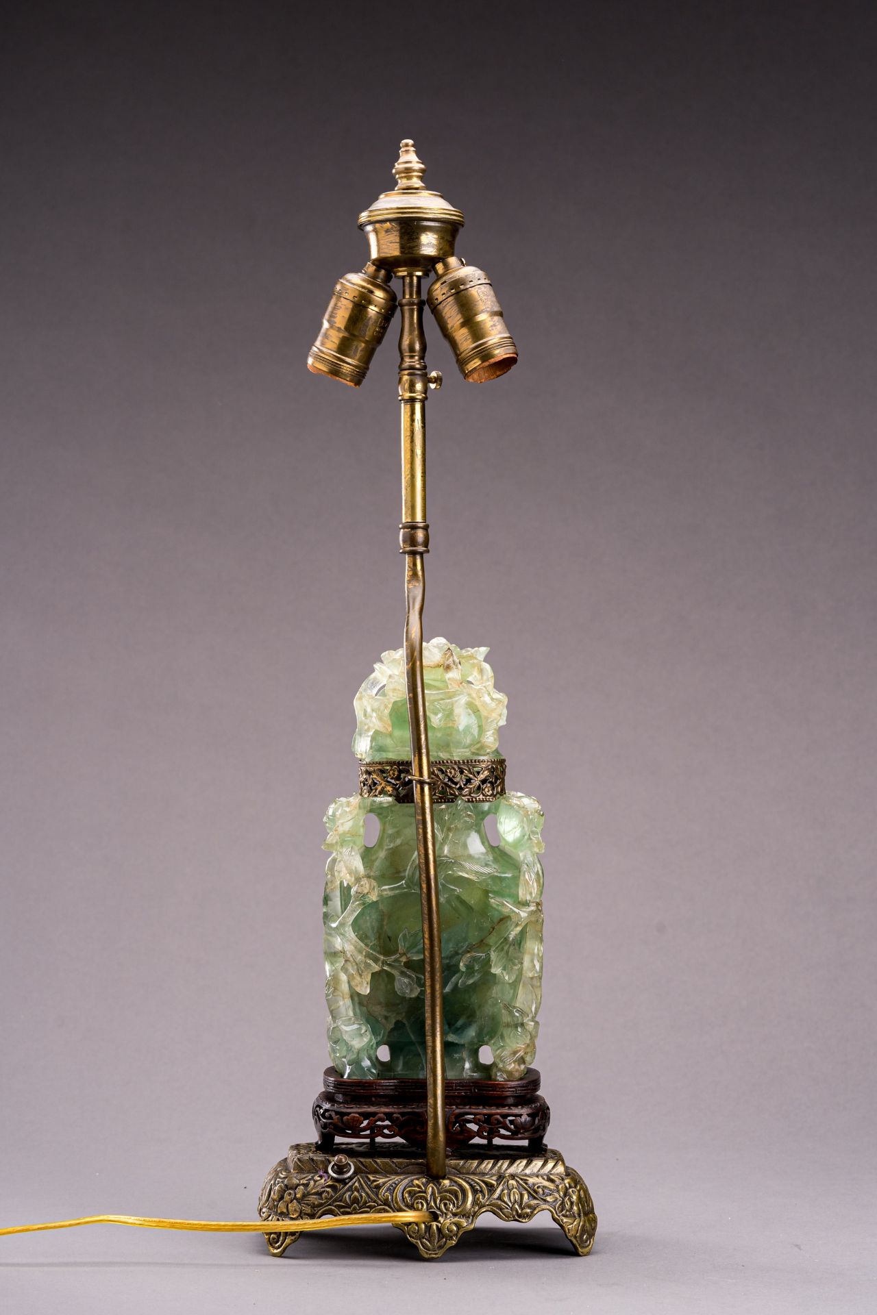 A QING DYNASTY CHRYSOPRASE LIDDED VASE AS LAMP BASE - Image 8 of 9