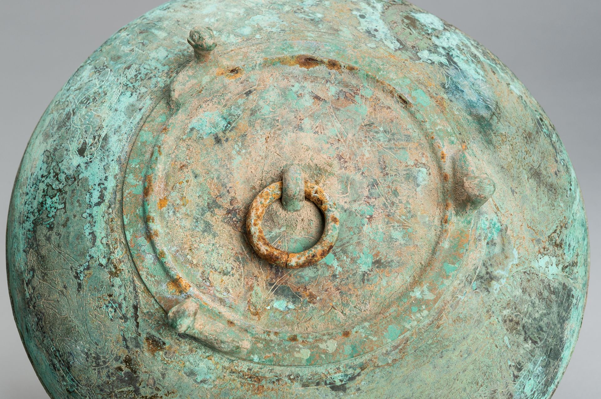 A HAN STYLE BRONZE VESSEL AND COVER - Image 10 of 19