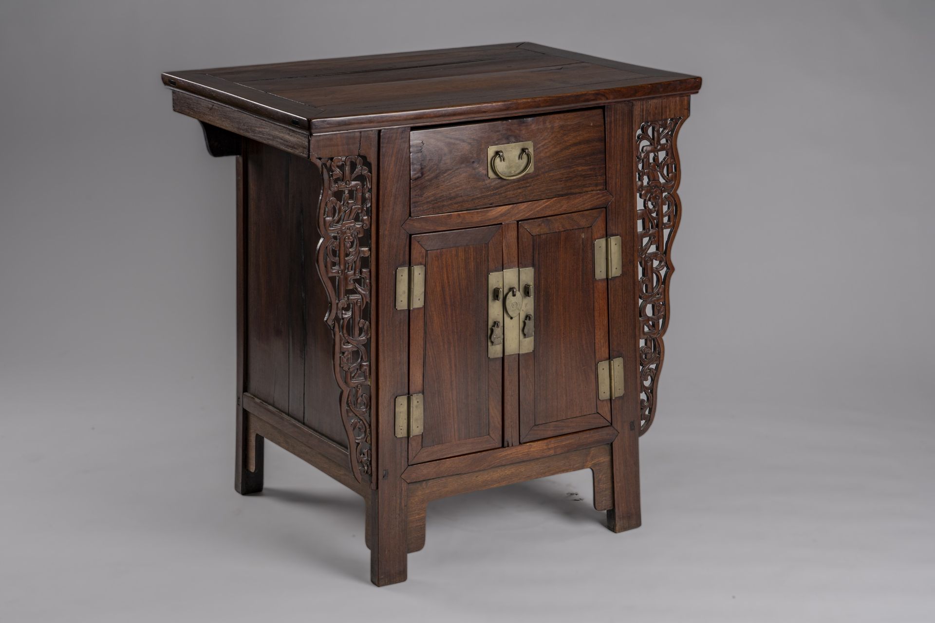 A HONGMU ALTAR COFFER, 1900s - Image 4 of 10