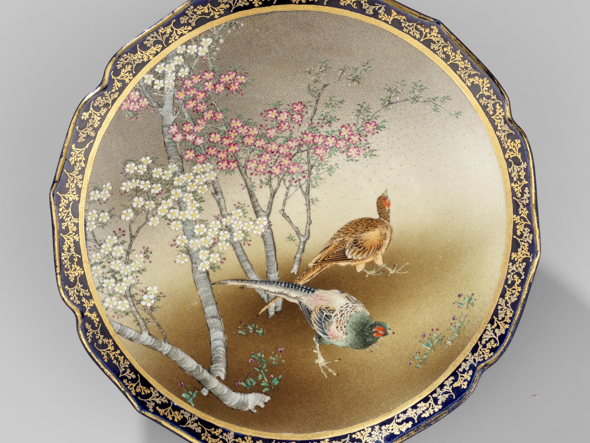 KINKOZAN: A PAIR OF COBALT-BLUE GROUND SATSUMA CERAMIC DISHES WITH PHEASANTS AND QUAILS - Image 8 of 10