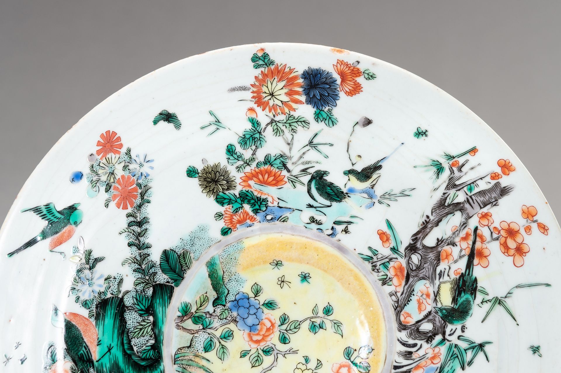 A FAMILLE VERTE CERAMIC TRAY, QING DYNASTY - Image 5 of 8