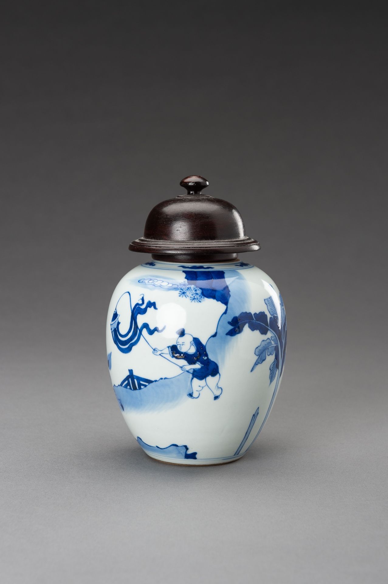 A BLUE AND WHITE 'WARRIOR RIDING A QILIN' PORCELAIN GINGER JAR, 1930s - Image 7 of 14