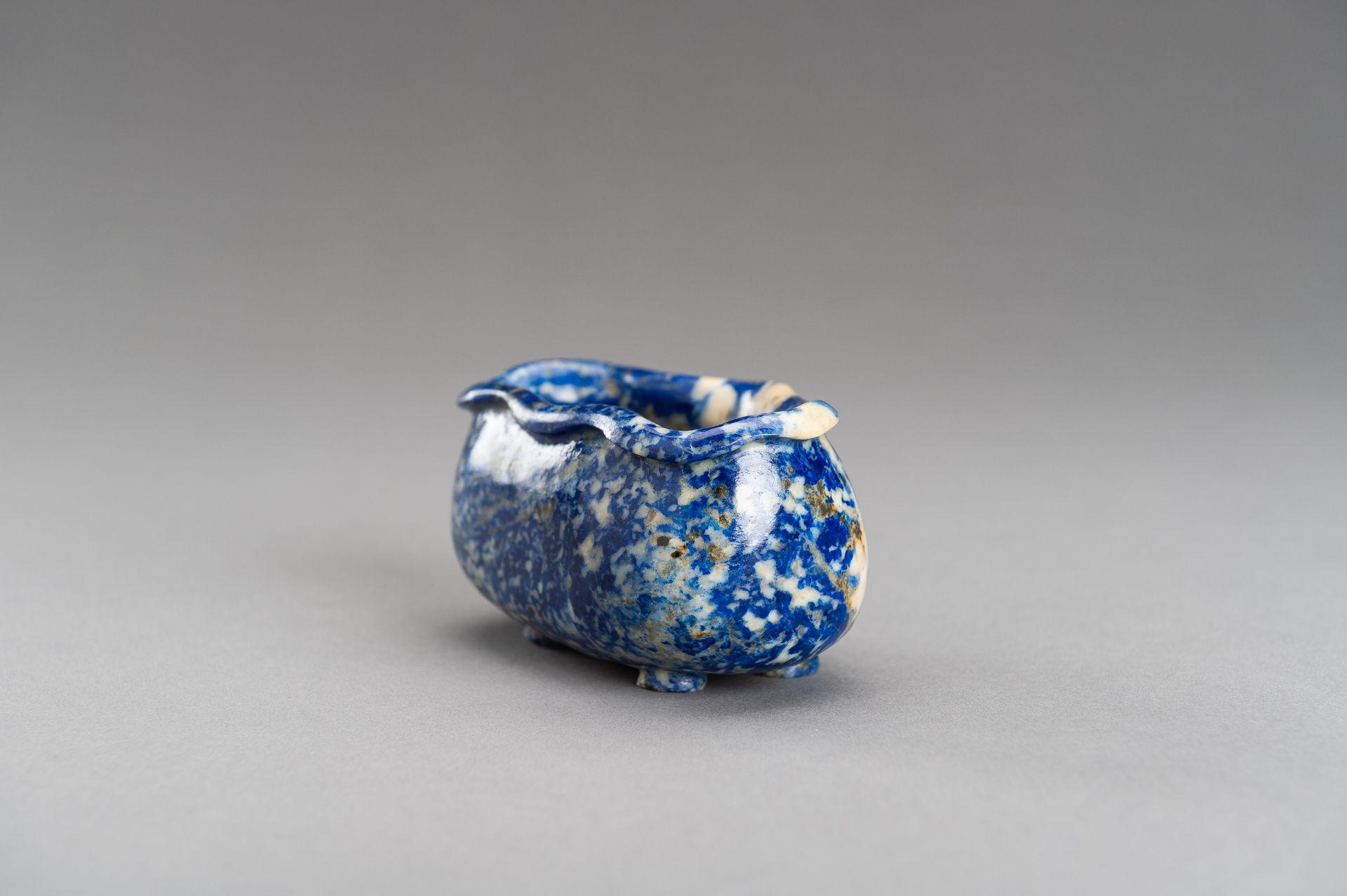 A LAPIS LAZULI BRUSHWASHER, QING - Image 10 of 12