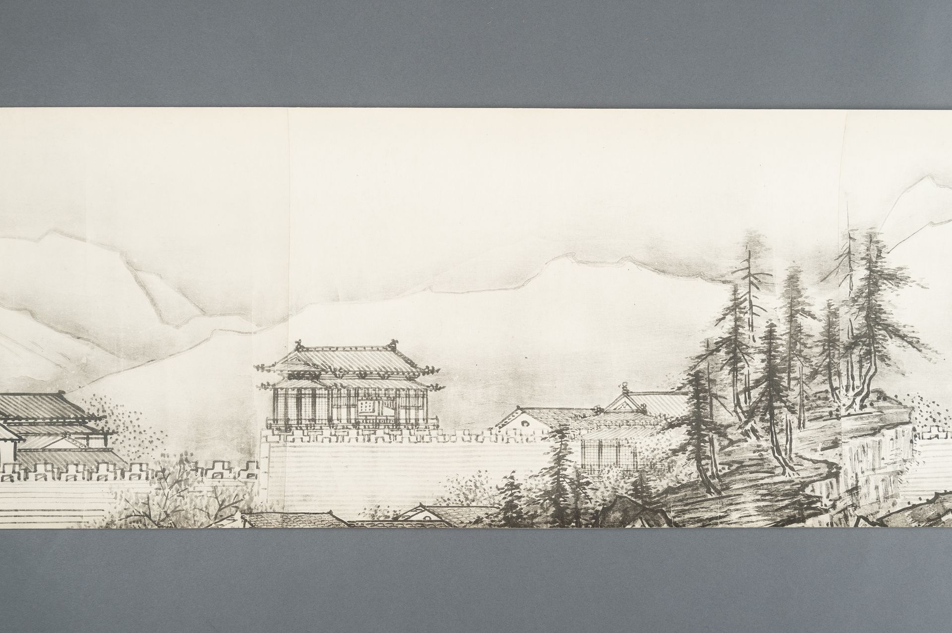 AFTER SESSHU TOYO: A VERY LONG PRINTED HANDSCROLL OF A LANDSCAPE - Bild 7 aus 41