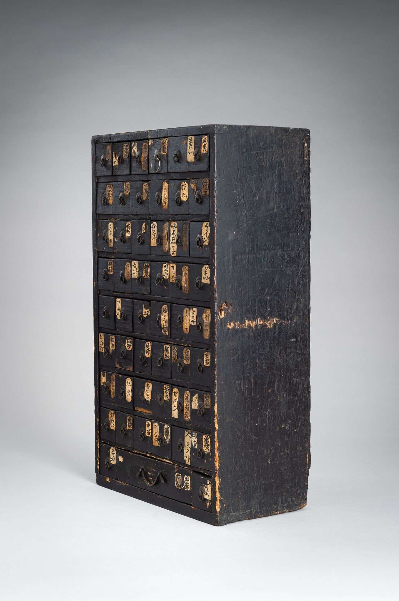 A WOODEN APOTHECARY CABINET WITH 51 DRAWERS, EDO - Image 9 of 20