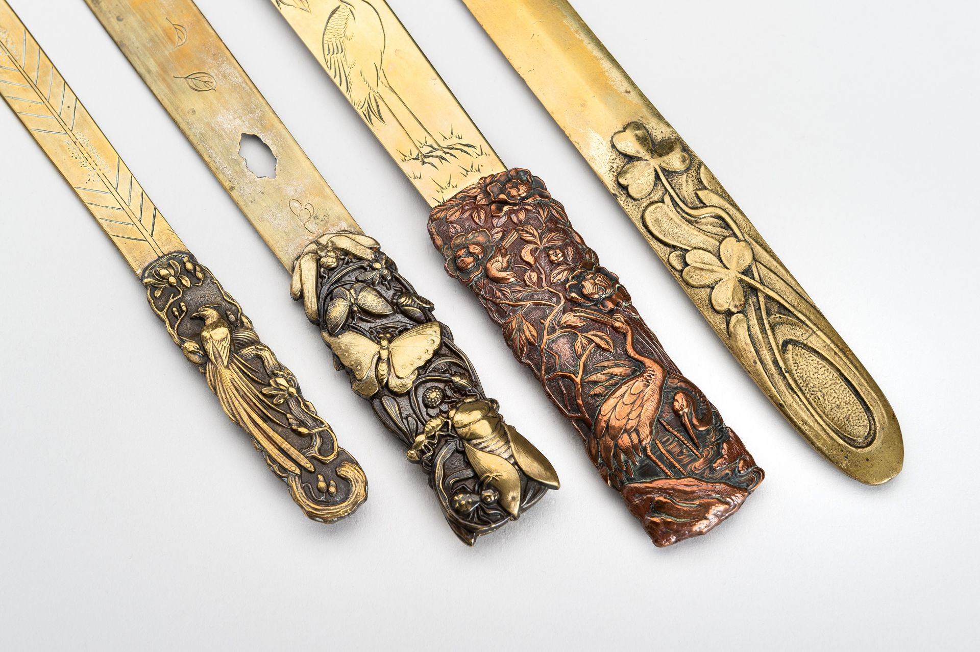 A GROUP OF FOUR MIXED METAL PAGE TURNERS, MEIJI - Image 4 of 16