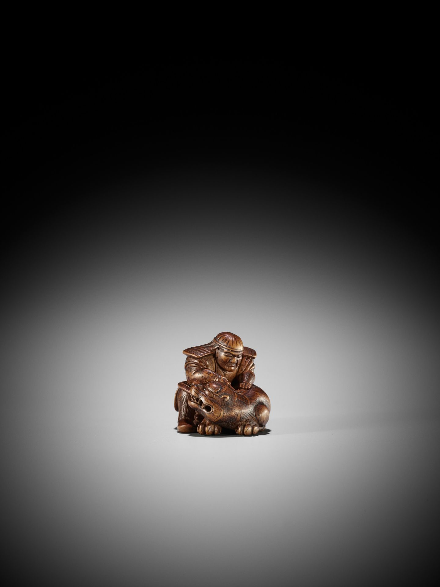 MASAKATA: A FINE AND RARE WOOD NETSUKE OF HADESU SLAYING THE TIGER - Image 4 of 17