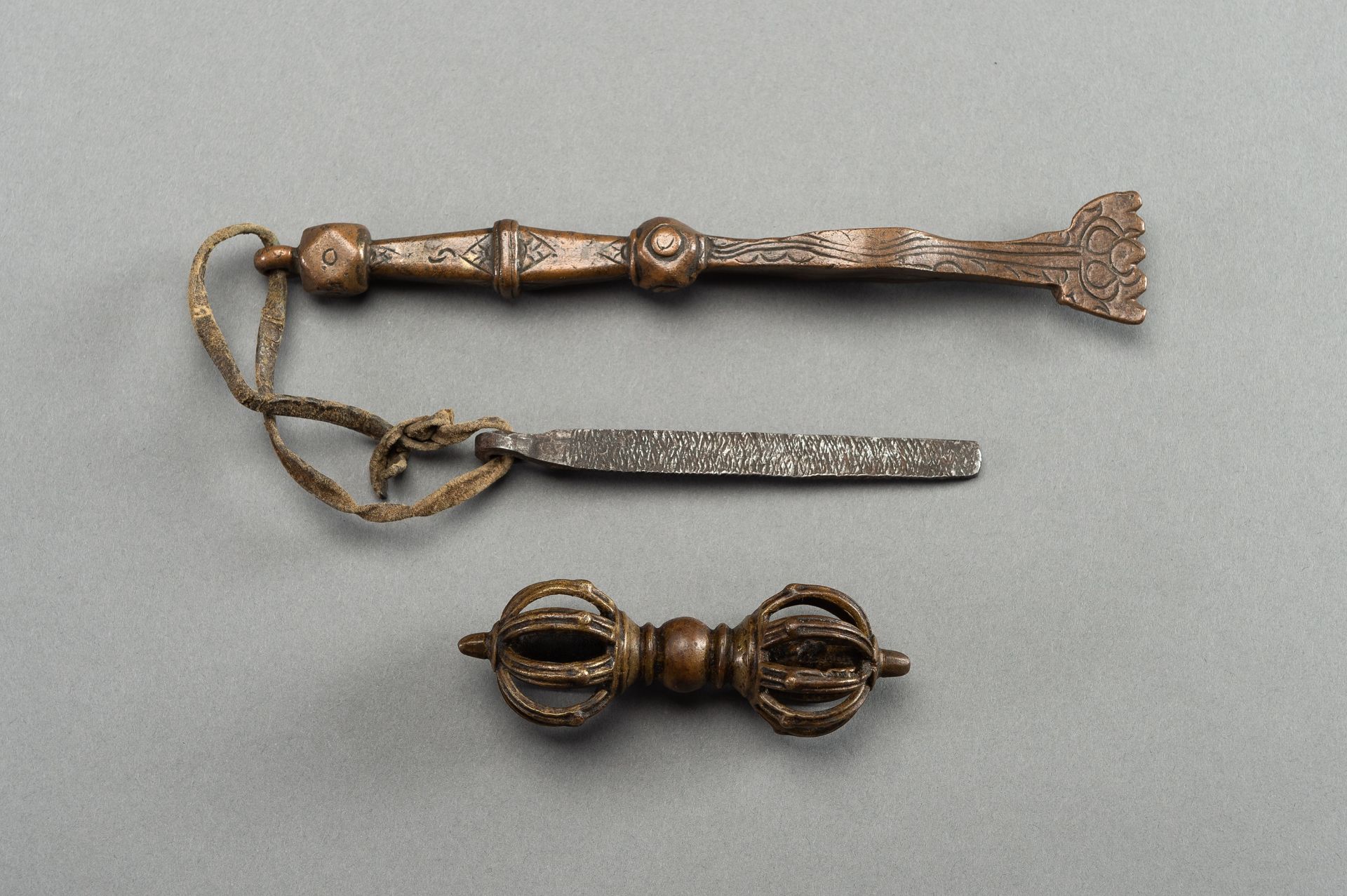 A BRONZE VAJRA AND TWO RITUAL INSTRUMENTS - Image 2 of 7