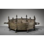 AN OCTAGONAL BRASS BRAZIER, 17TH-18TH CENTURY