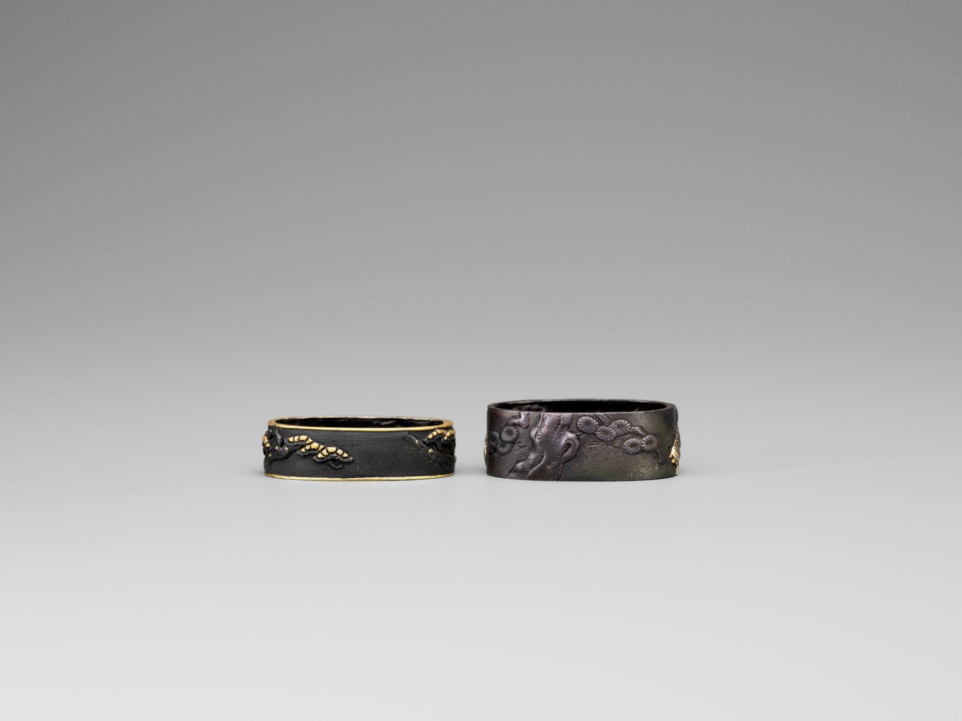 TWO FUCHI WITH SAMURAI AND HORSES - Image 7 of 9