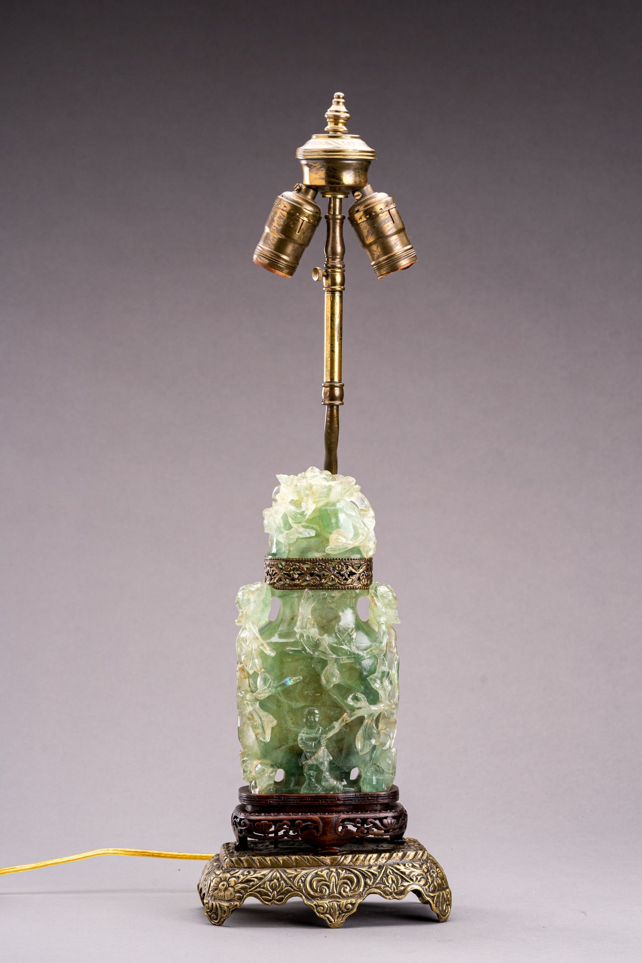 A QING DYNASTY CHRYSOPRASE LIDDED VASE AS LAMP BASE - Image 2 of 9