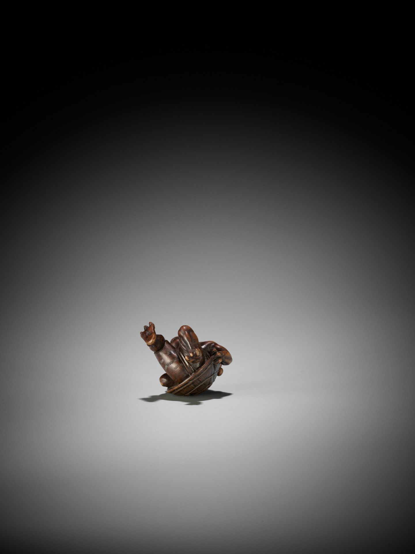 A FINE WOOD NETSUKE OF AN ONI AT SETSUBUN - Image 9 of 11