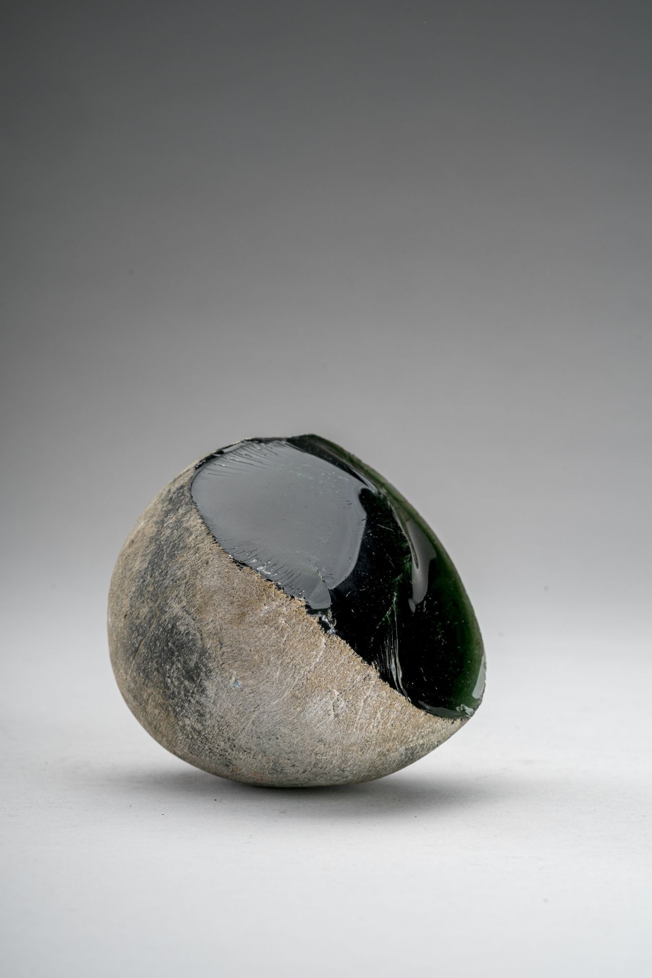 A TRANSLUCENT GREEN GLASS 'COSMIC EGG', HAN DYNASTY - Image 3 of 8