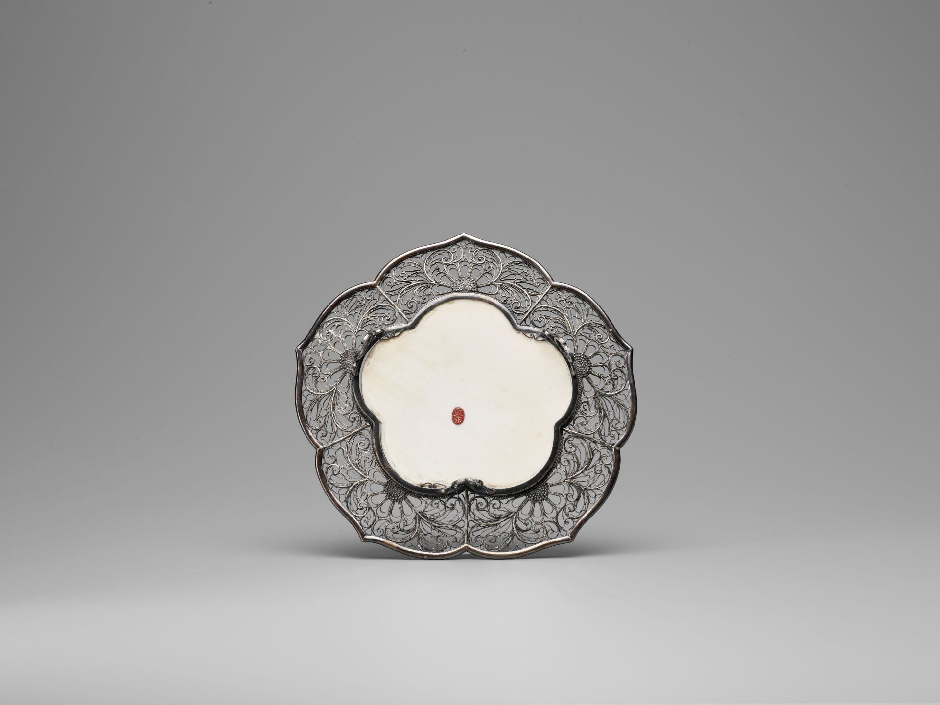 MASANAGA: A FINE FLORIFORM SILVER FILIGREE AND SHIBAYAMA DISH - Image 6 of 8