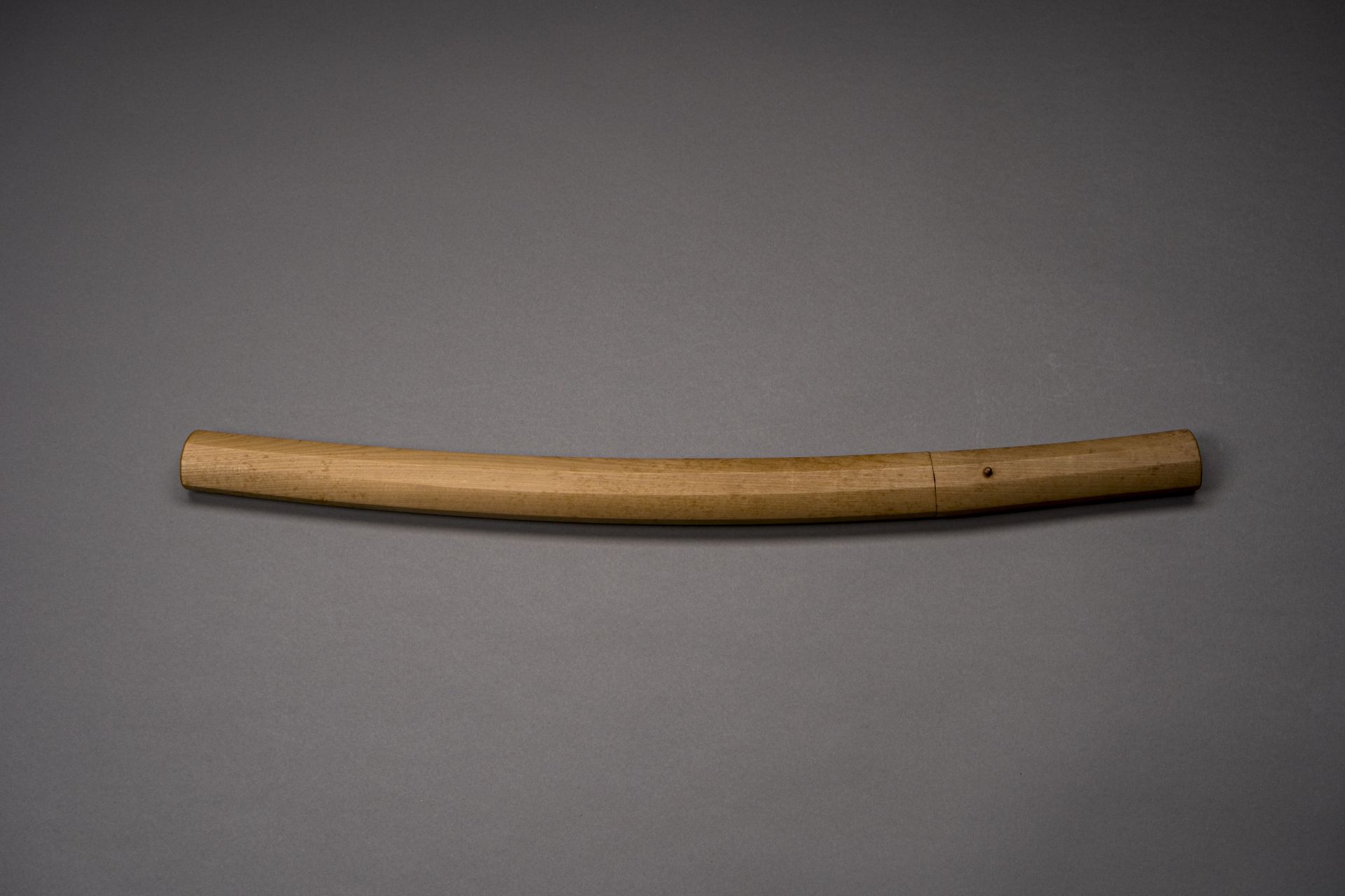 A SIGNED WAKIZASHI IN SHIRASAYA, EARLY EDO - Image 6 of 6