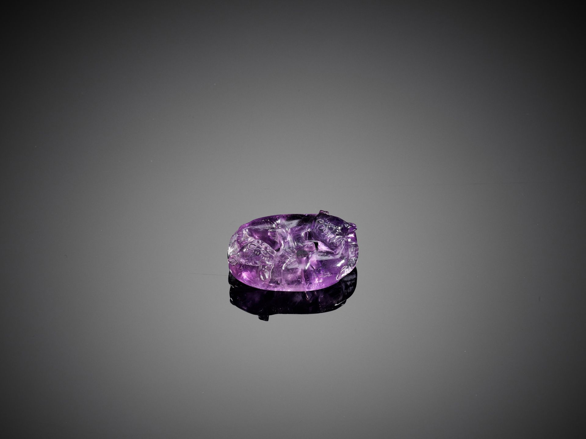 AN AMETHYST 'TWIN CAT' PENDANT, 19TH CENTURY - Image 6 of 13