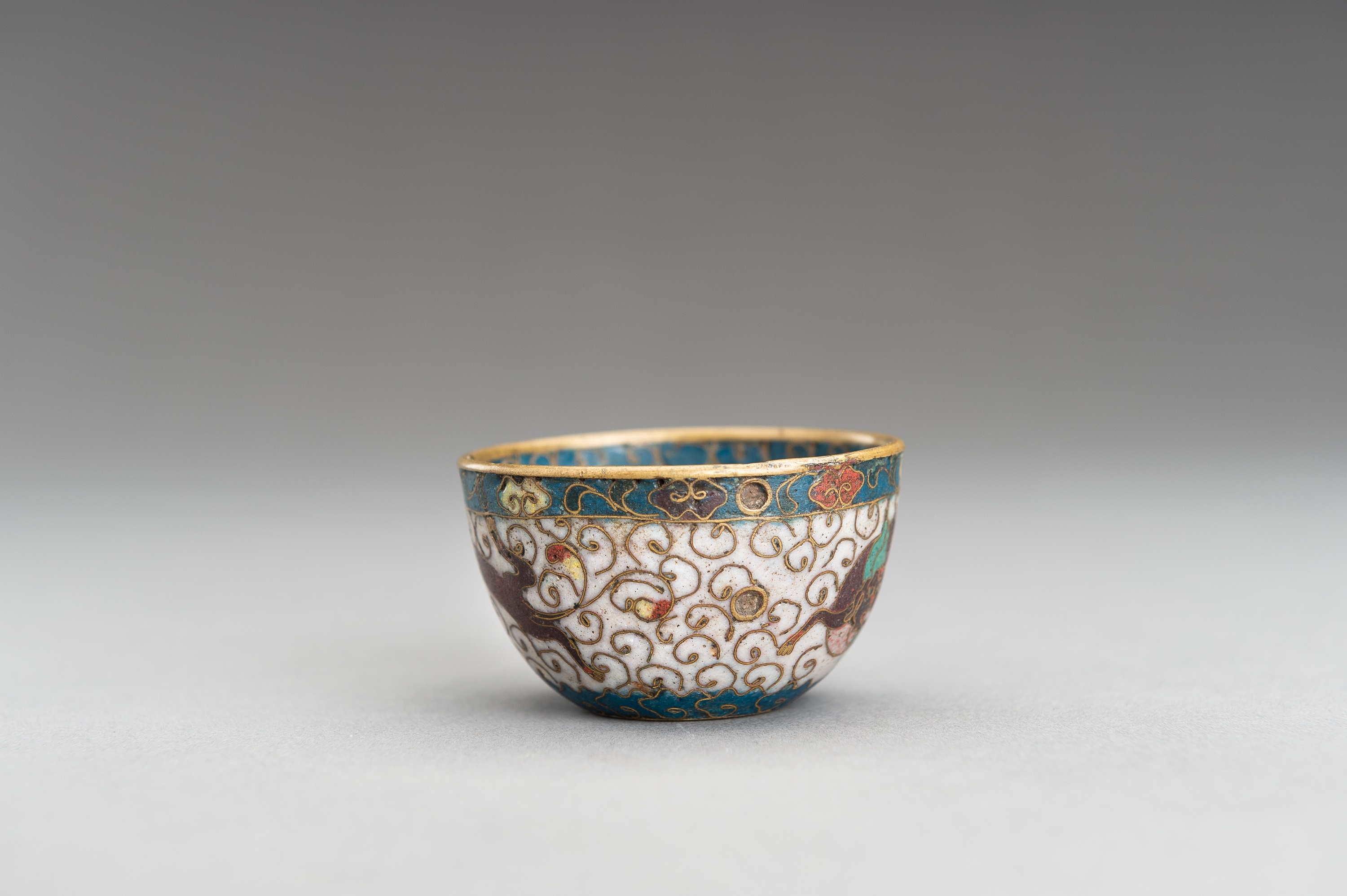 A MING DYNASTY CLOISONE WINE CUP - Image 5 of 12