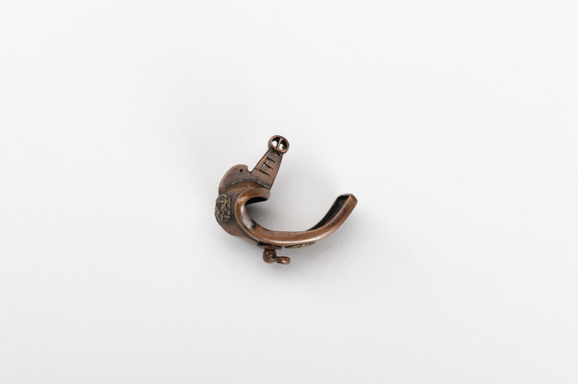 A MIXED METAL NETSUKE OF AN ABUMI (STIRRUP) - Image 11 of 11