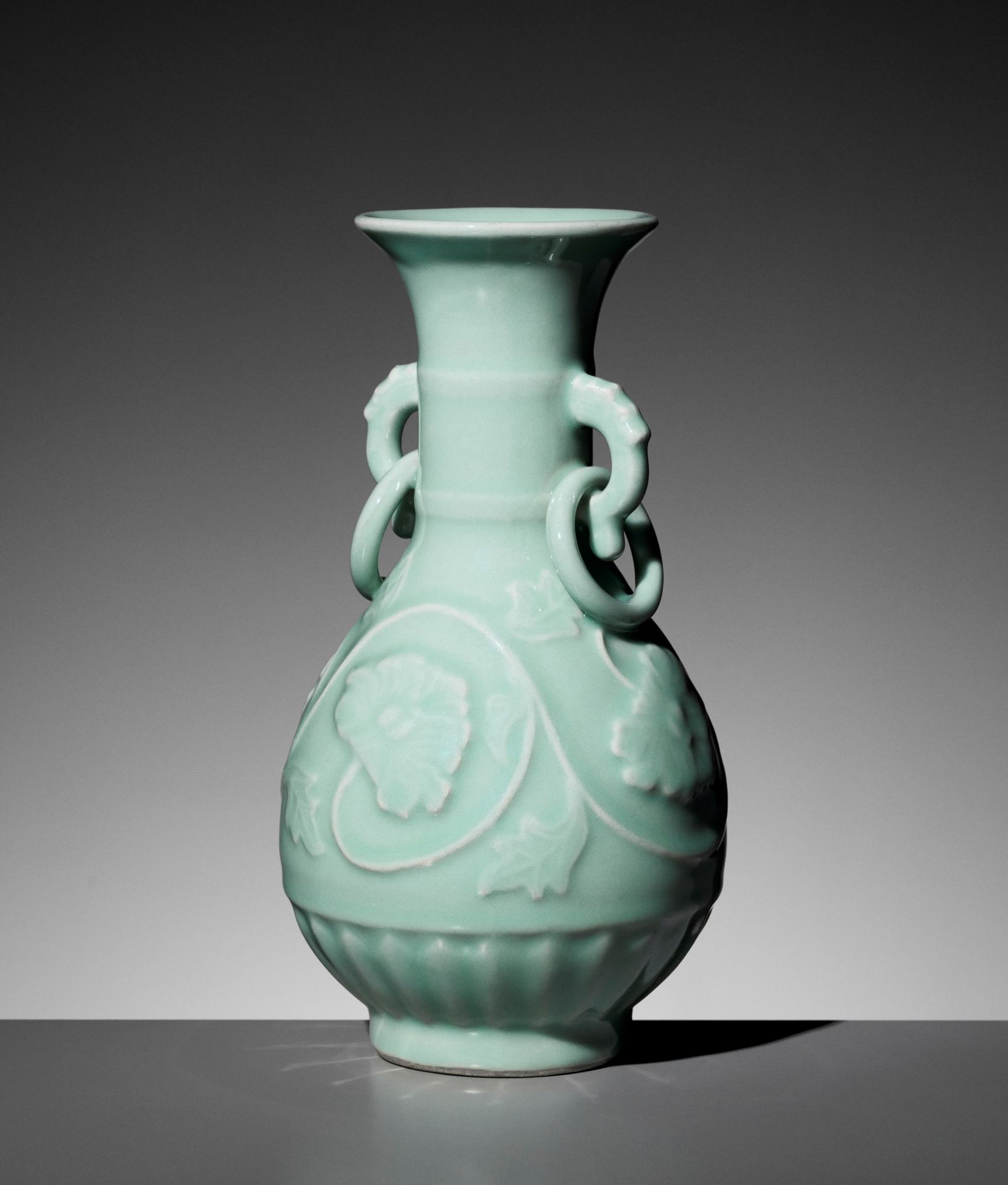 A LONGQUAN CELADON RING-HANDLED VASE, YUHUCHUNPING, 1900s