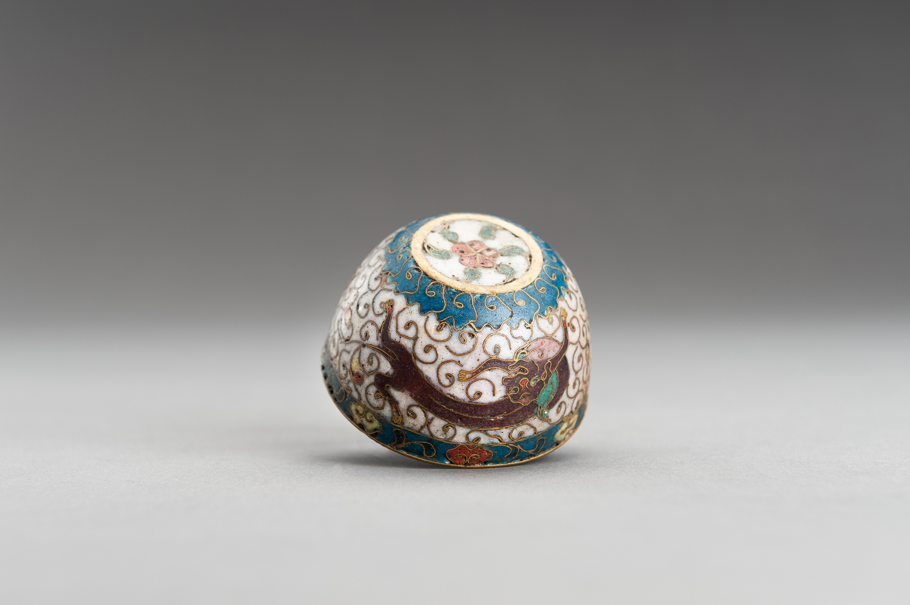 A MING DYNASTY CLOISONE WINE CUP - Image 10 of 12