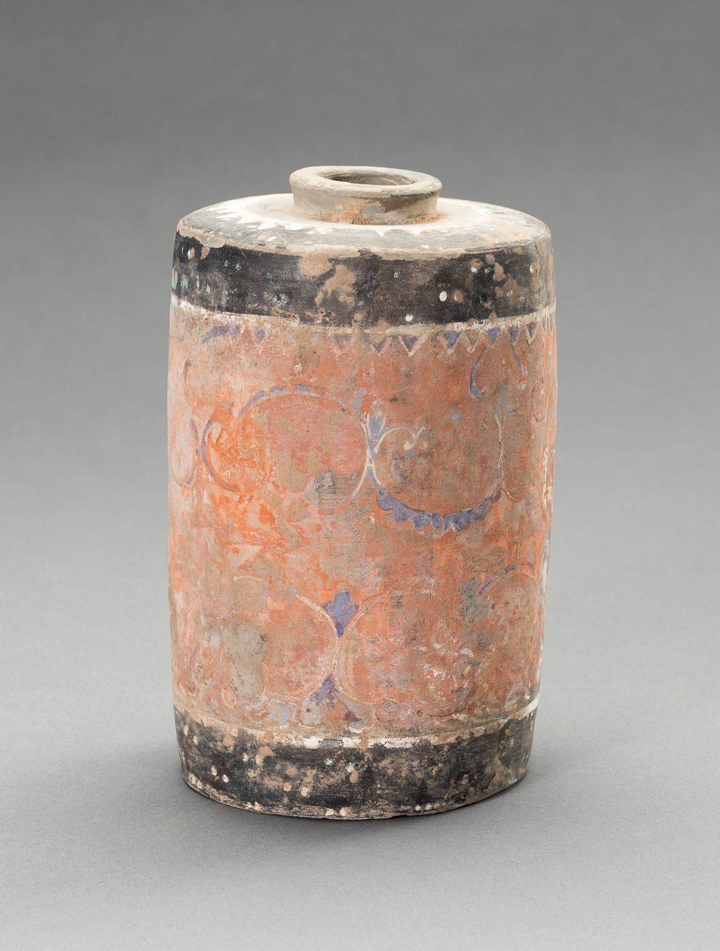 A PAINTED POTTERY ROULEAU VASE, HAN DYNASTY