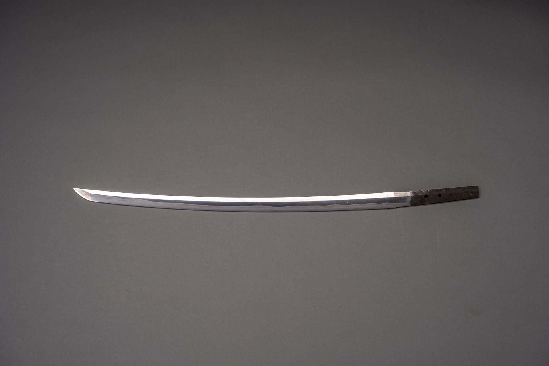 A SIGNED WAKIZASHI IN KOSHIRAE, EDO - Bild 2 aus 7