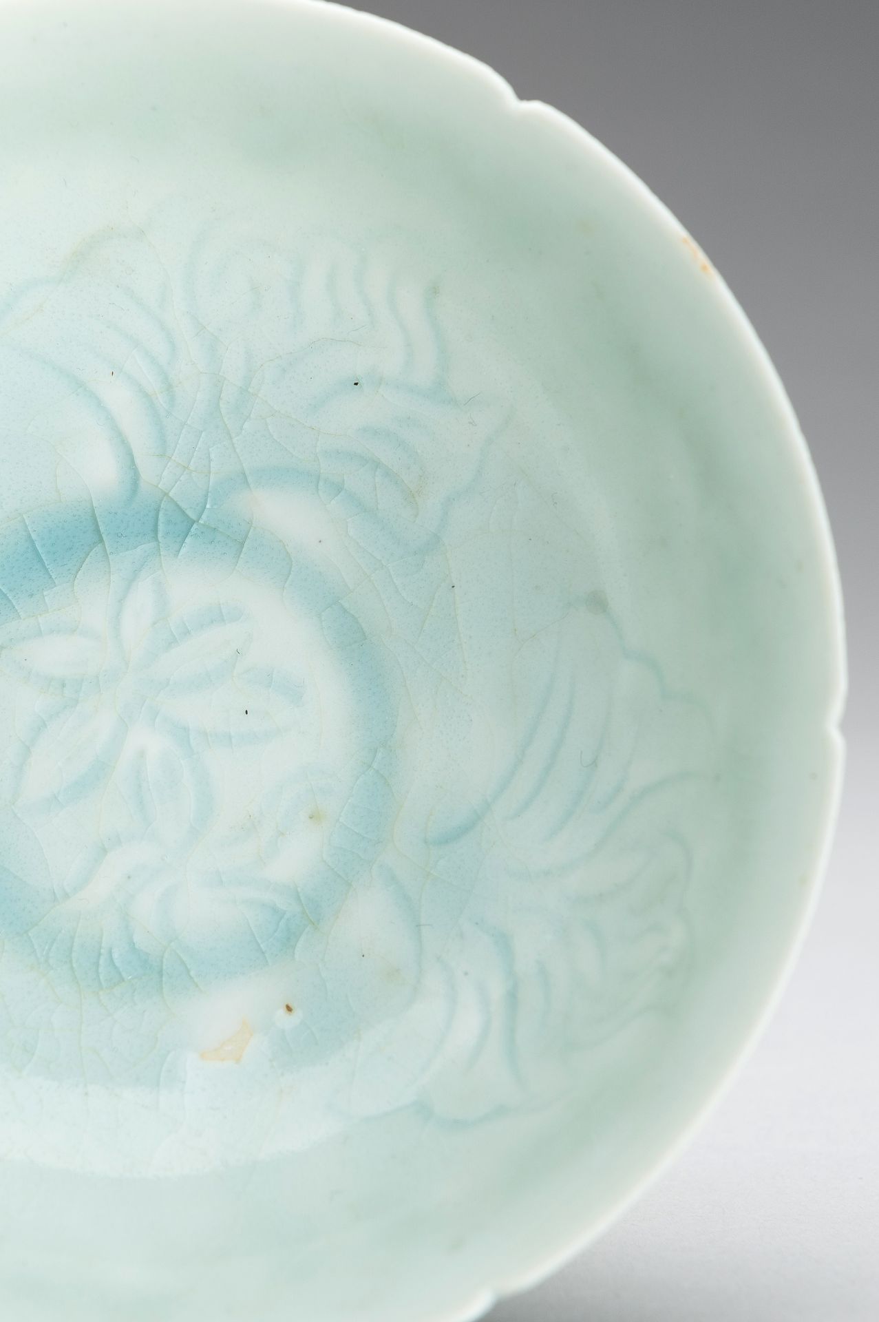 A SONG STYLE QINGBAI GLAZED PORCLEAIN BOWL - Image 4 of 12