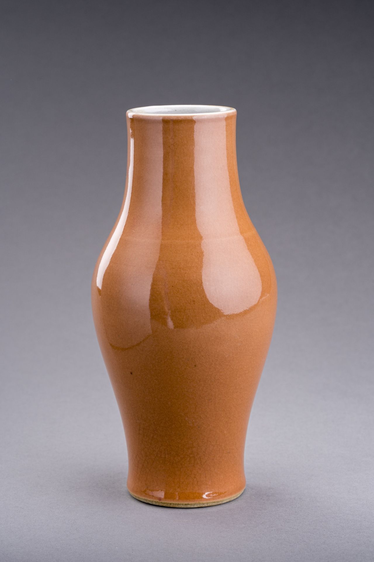 A PALE CORAL GLAZED OLIVE-FORM VASE, QING DYNASTY - Image 2 of 6