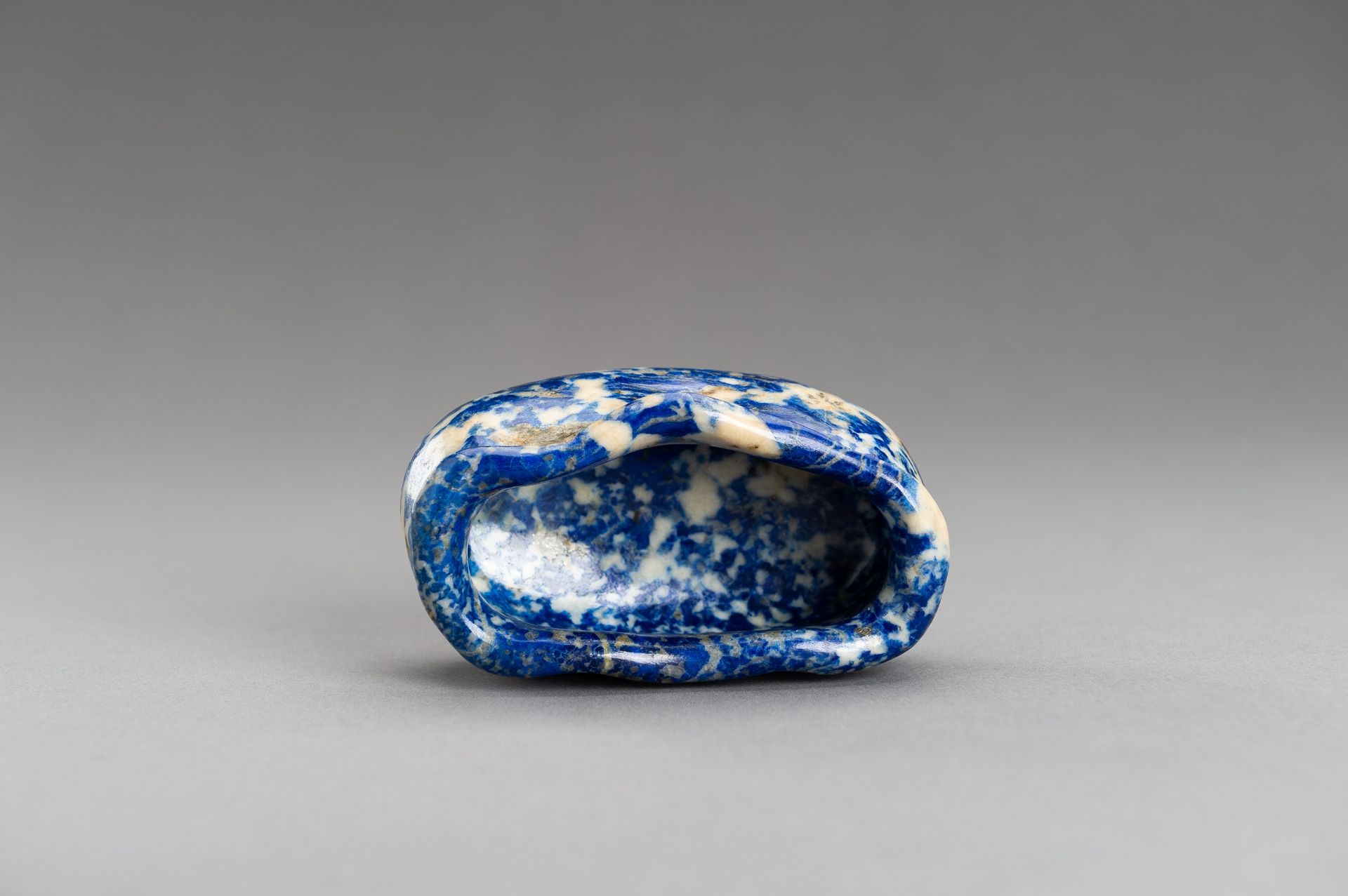 A LAPIS LAZULI BRUSHWASHER, QING - Image 7 of 12