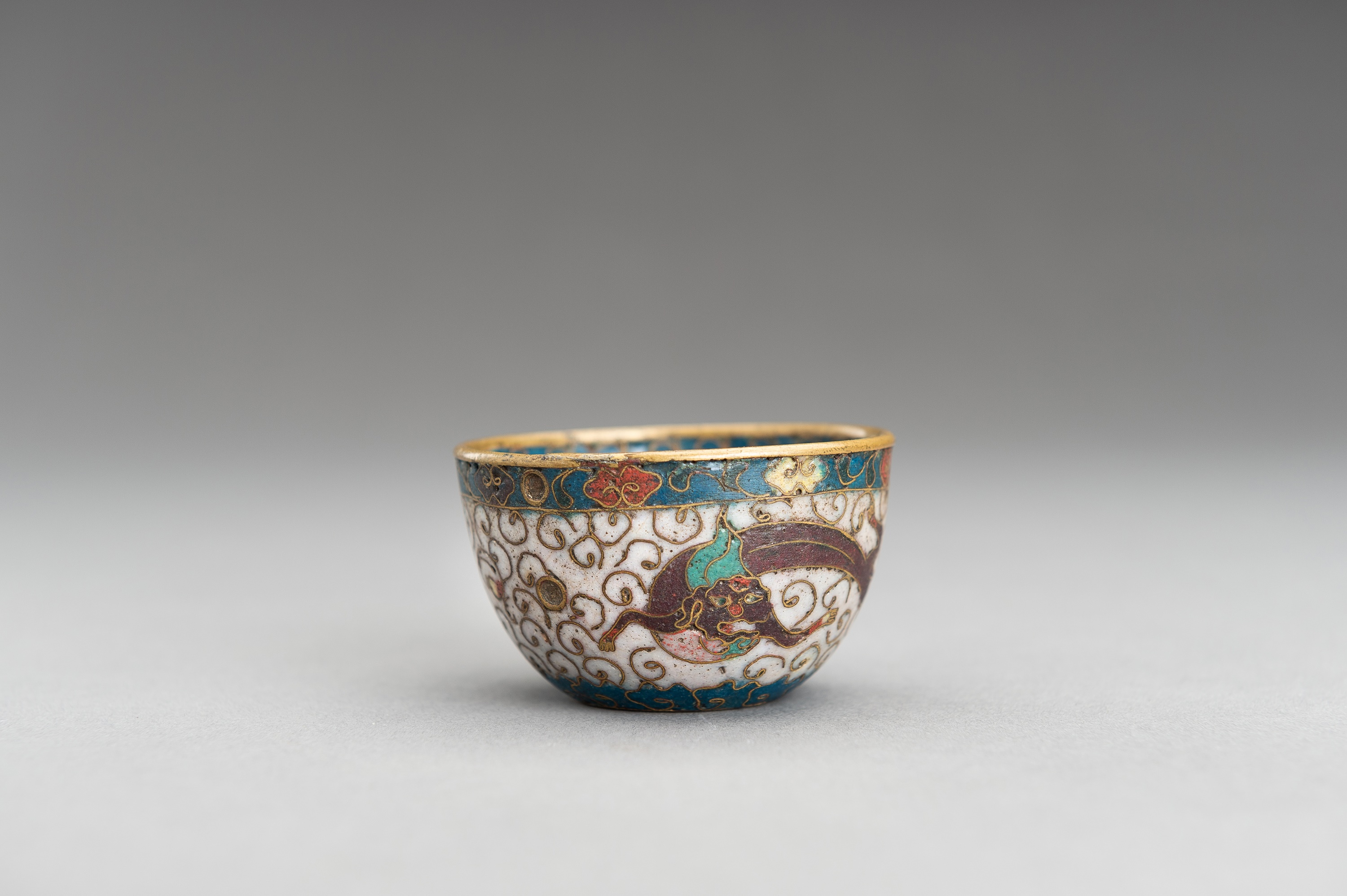 A MING DYNASTY CLOISONE WINE CUP - Image 8 of 12